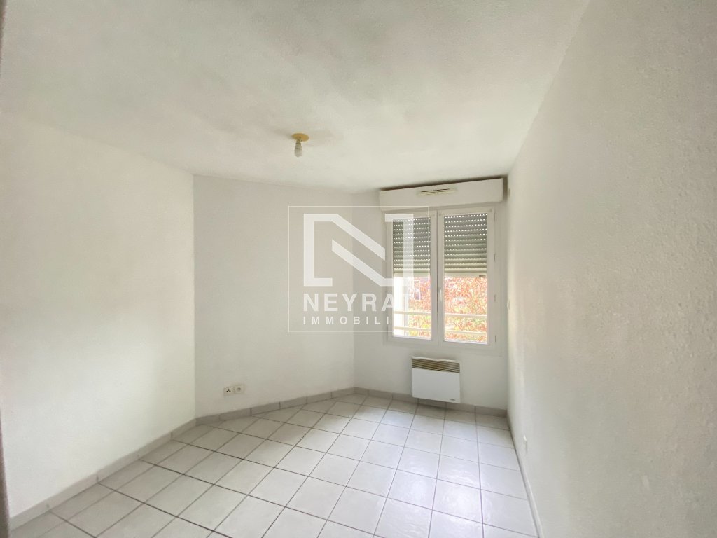 APPARTEMENT T2 - LE CREUSOT - 38.03 m2 - LOU&Eacute;