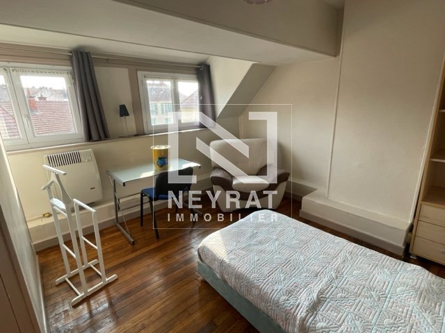 APPARTEMENT T2 A LOUER - LE CREUSOT - 34 m2 - 375 &euro; charges comprises par mois