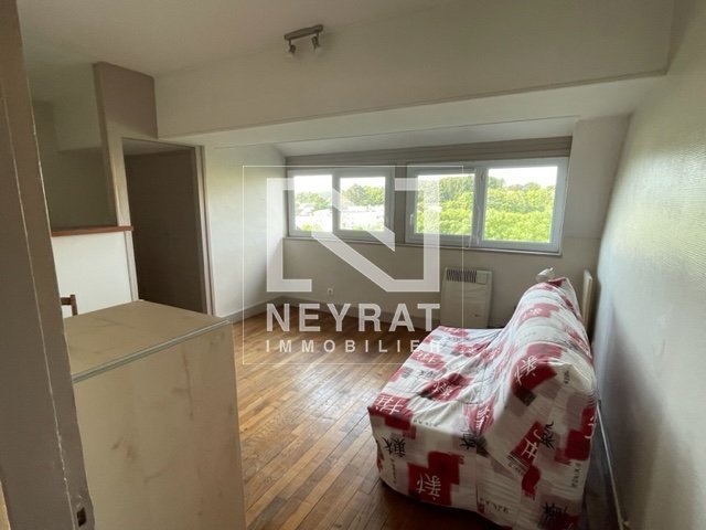 APPARTEMENT T2 A LOUER - LE CREUSOT - 34 m2 - 375 &euro; charges comprises par mois