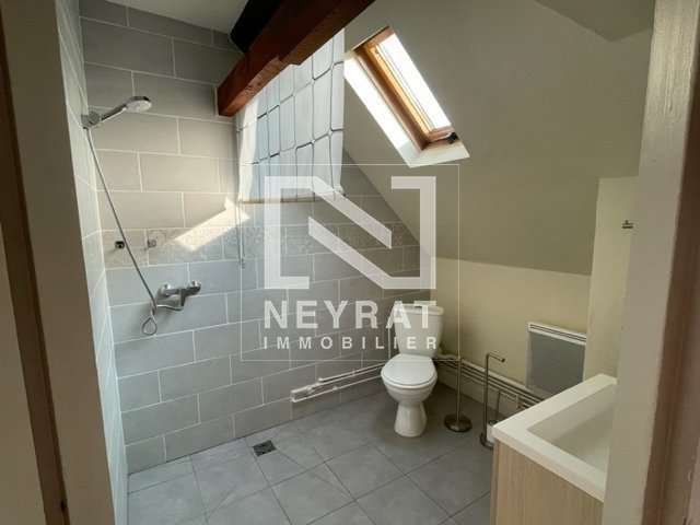 APPARTEMENT T2 A LOUER - LE CREUSOT - 34 m2 - 375 &euro; charges comprises par mois