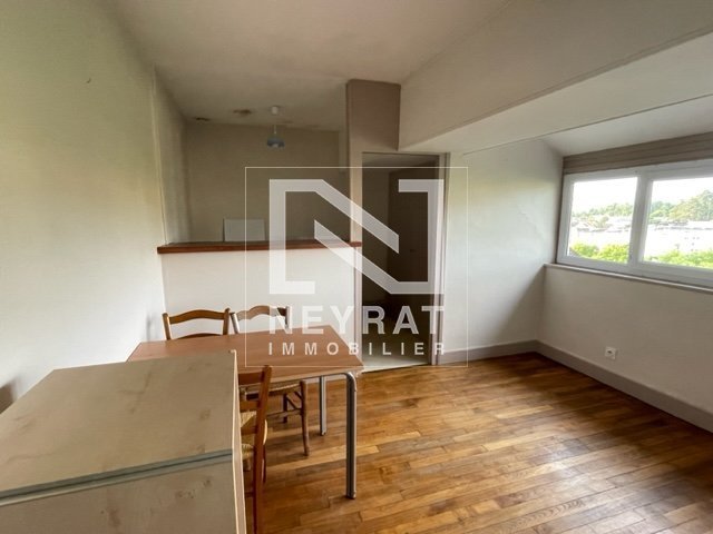 APPARTEMENT T2 A LOUER - LE CREUSOT - 34 m2 - 375 &euro; charges comprises par mois