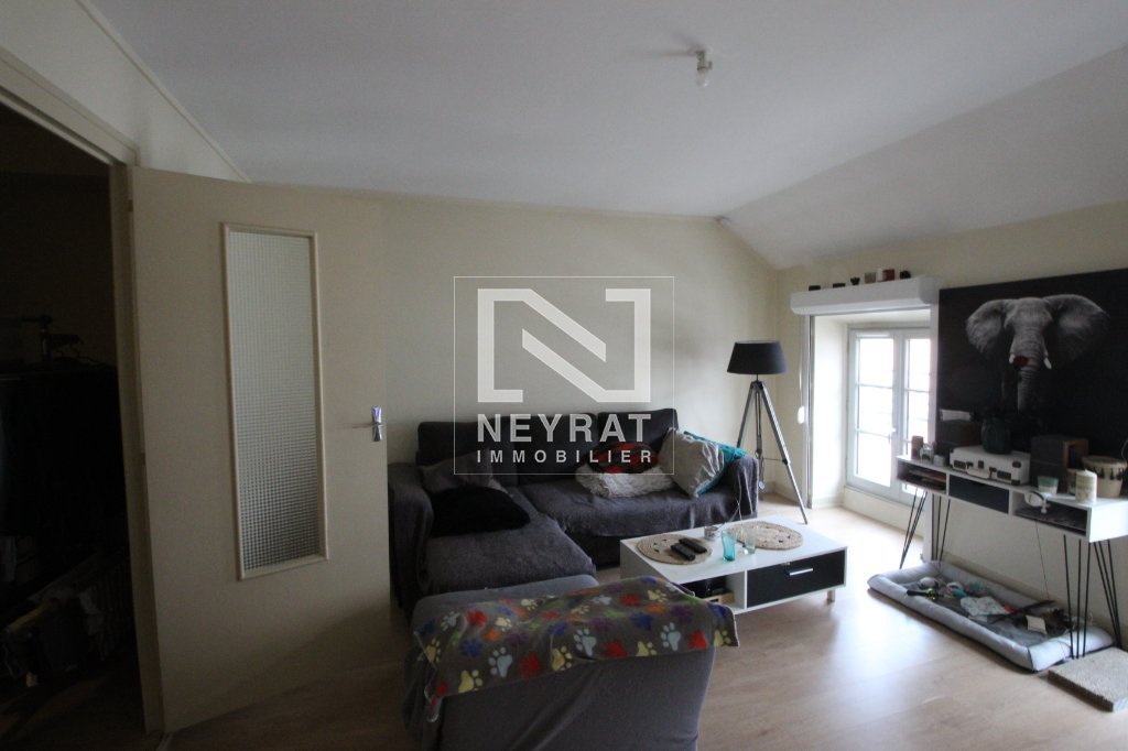 APPARTEMENT T2 A LOUER - LOUHANS - 65 m2 - 550 € charges comprises par mois