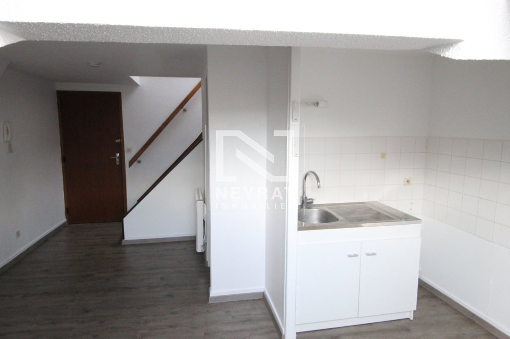 APPARTEMENT T2 A LOUER - LOUHANS - 21.59 m2 - 330�&euro; charges comprises par mois