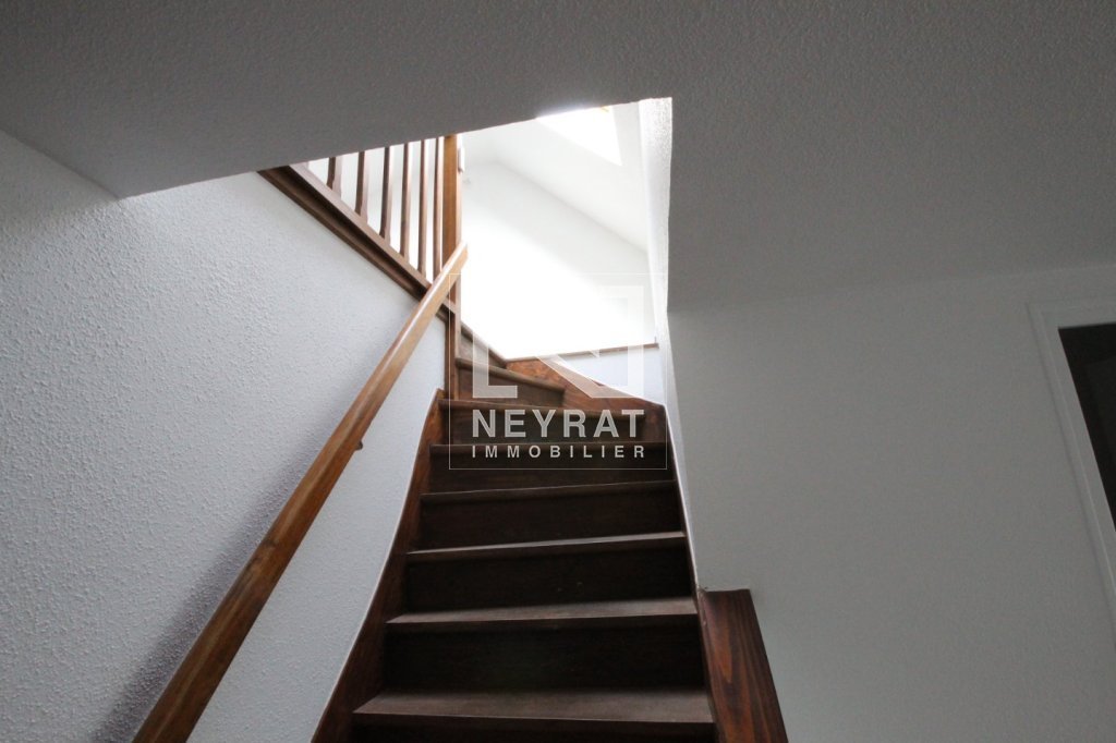 APPARTEMENT T2 A LOUER - LOUHANS - 21.59 m2 - 330�&euro; charges comprises par mois