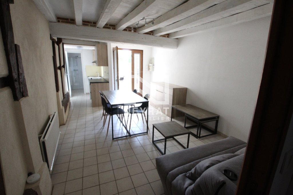 APPARTEMENT T2 - LOUHANS - 37 m2 - LOU&Eacute;