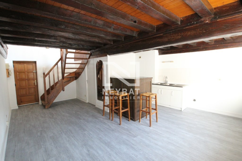 T2 duplex 35 m� � Louhans 456 � CC