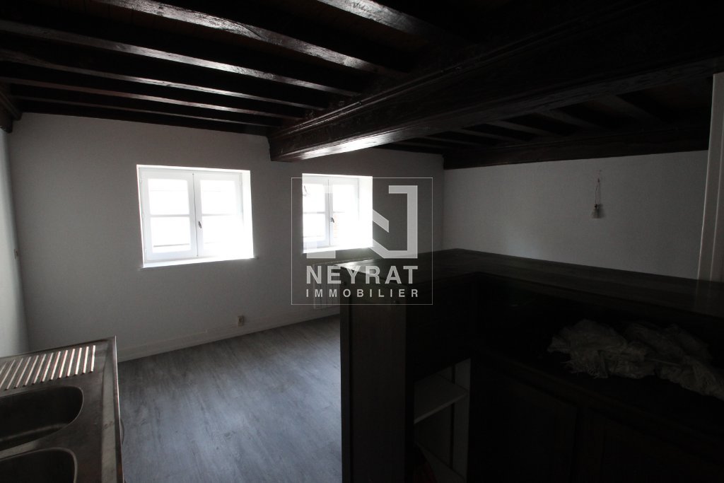 T2 duplex 35 m� � Louhans 456 � CC