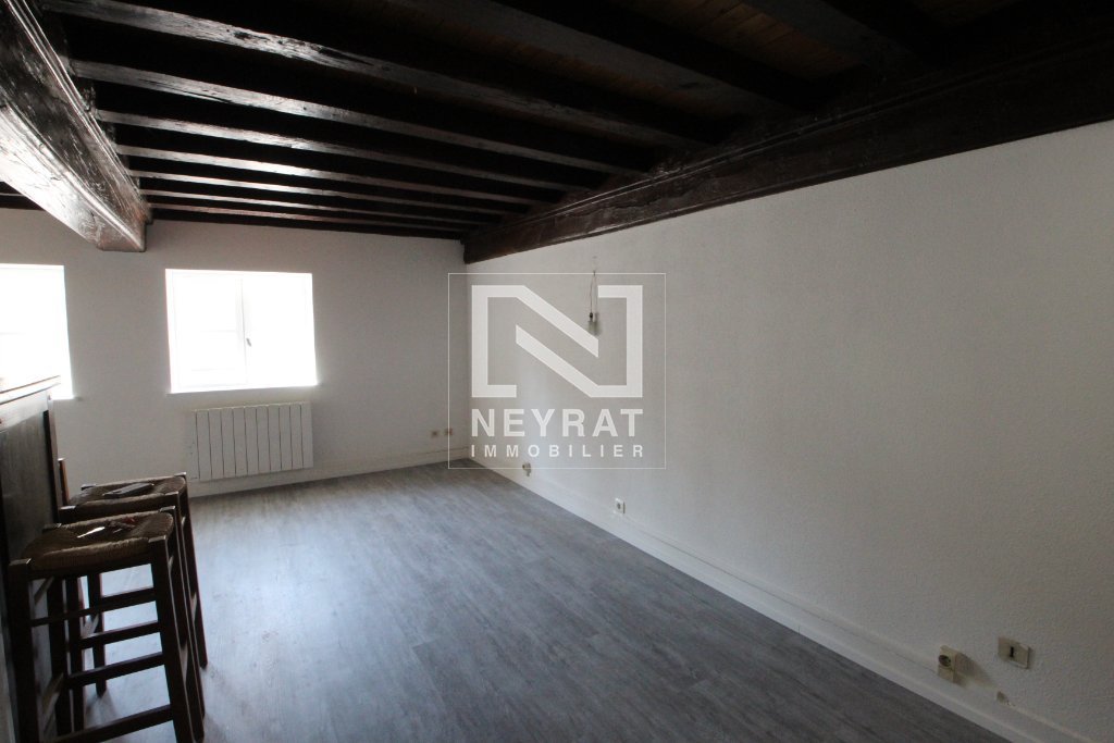 T2 duplex 35 m� � Louhans 456 � CC