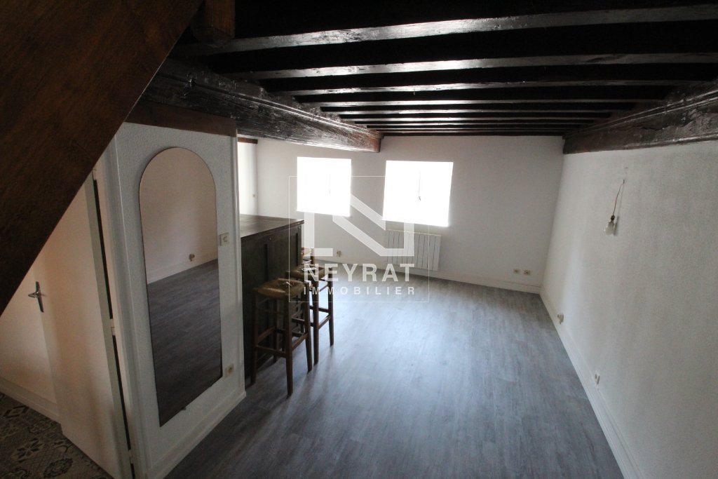 T2 duplex 35 m� � Louhans 456 � CC