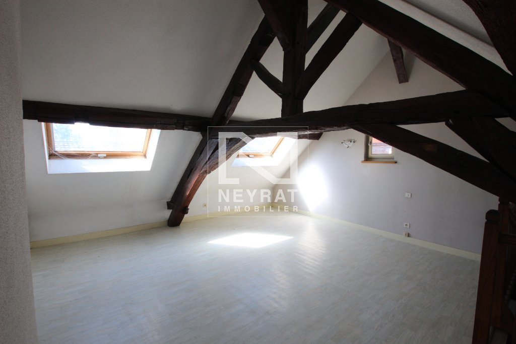 T2 duplex 35 m� � Louhans 456 � CC