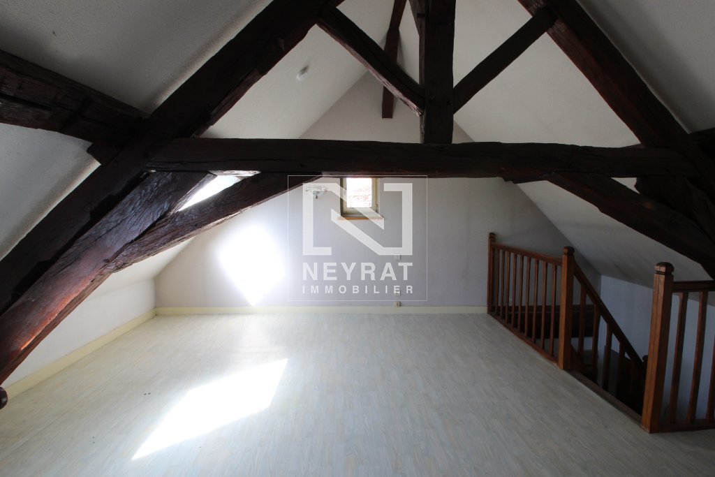 T2 duplex 35 m� � Louhans 456 � CC