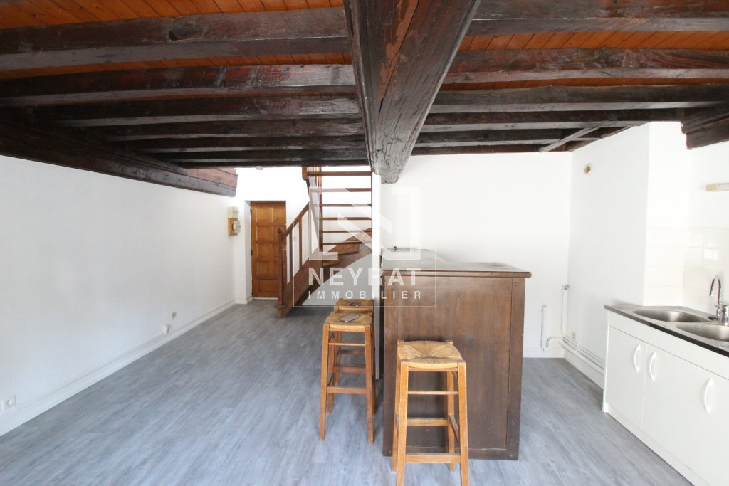 T2 duplex 35 m� � Louhans 456 � CC