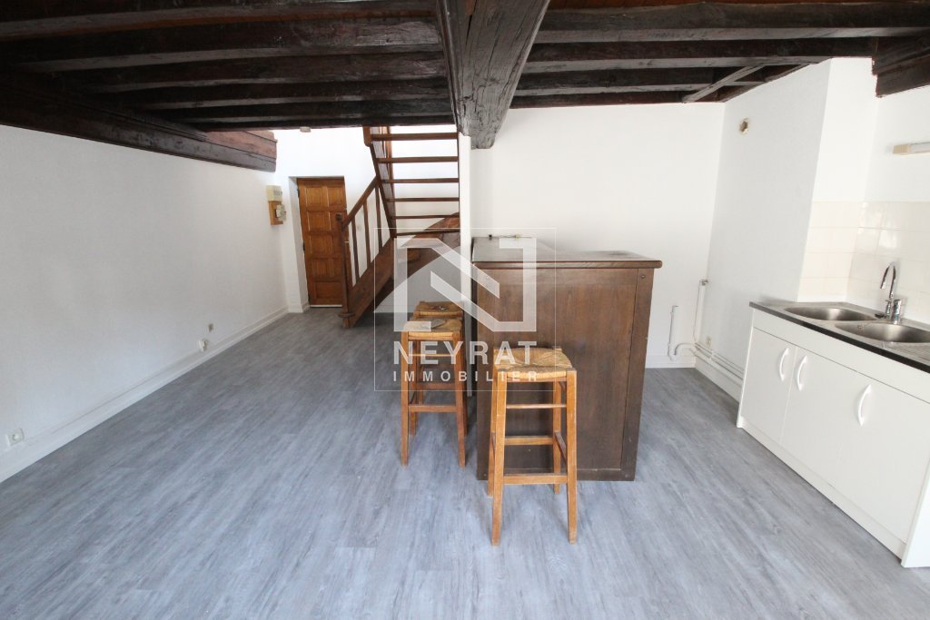 T2 duplex 35 m� � Louhans 456 � CC