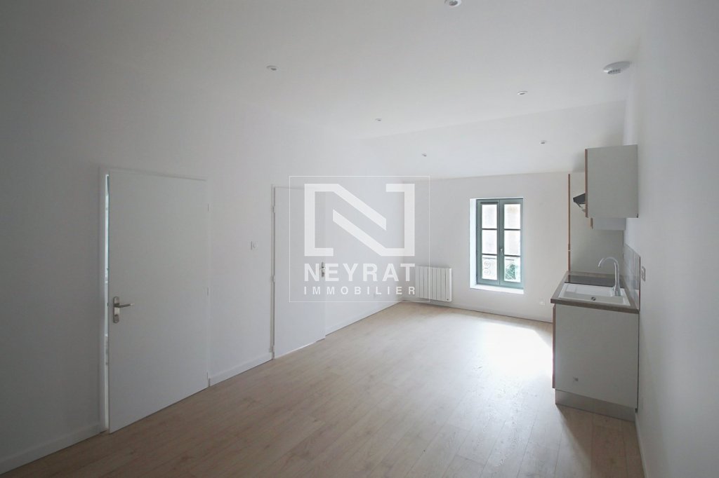 APPARTEMENT T2 A LOUER - LOUHANS - 44.8 m2 - 600 &euro; charges comprises par mois