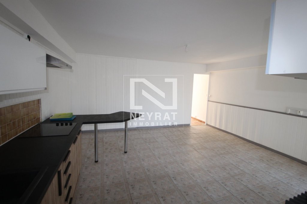 APPARTEMENT T2 A LOUER - LOUHANS - 53 m2 - 625 &euro; charges comprises par mois