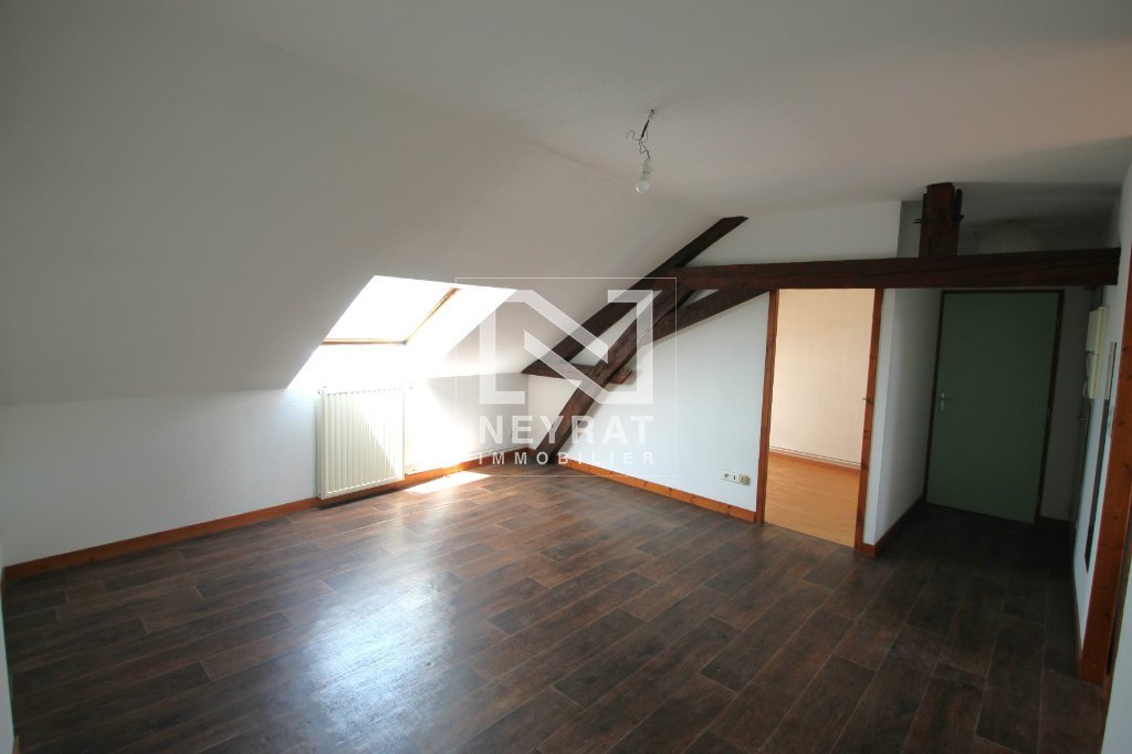 APPARTEMENT T2 A LOUER - LOUHANS - 35 m2 - 400 &euro; charges comprises par mois