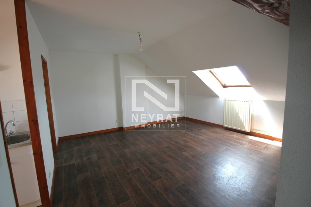 APPARTEMENT T2 A LOUER - LOUHANS - 35 m2 - 400 &euro; charges comprises par mois