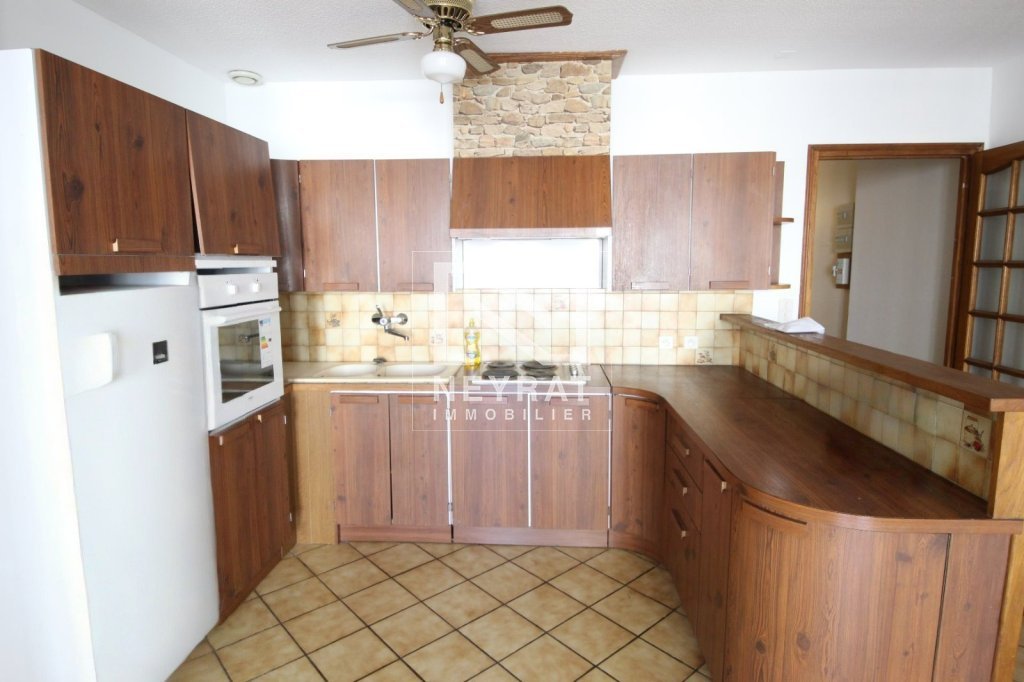 APPARTEMENT T2 A LOUER - LOUHANS - 62 m2 - 490 &euro; charges comprises par mois
