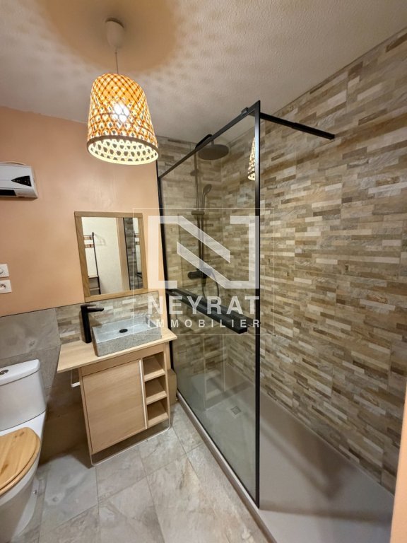 T2 bis A LOUER - NUITS ST GEORGES - 61.28 m2 - 850 &euro; charges comprises par mois