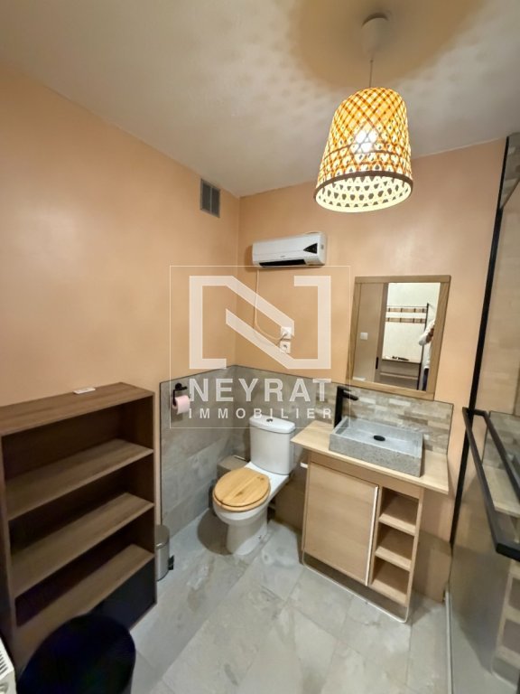 T2 bis A LOUER - NUITS ST GEORGES - 61.28 m2 - 850 &euro; charges comprises par mois