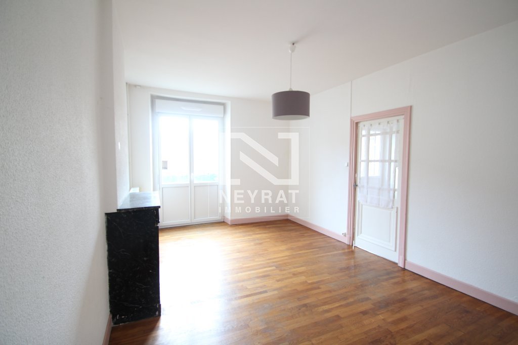 APPARTEMENT T2 - RULLY - 56.4 m2 - LOU&Eacute;