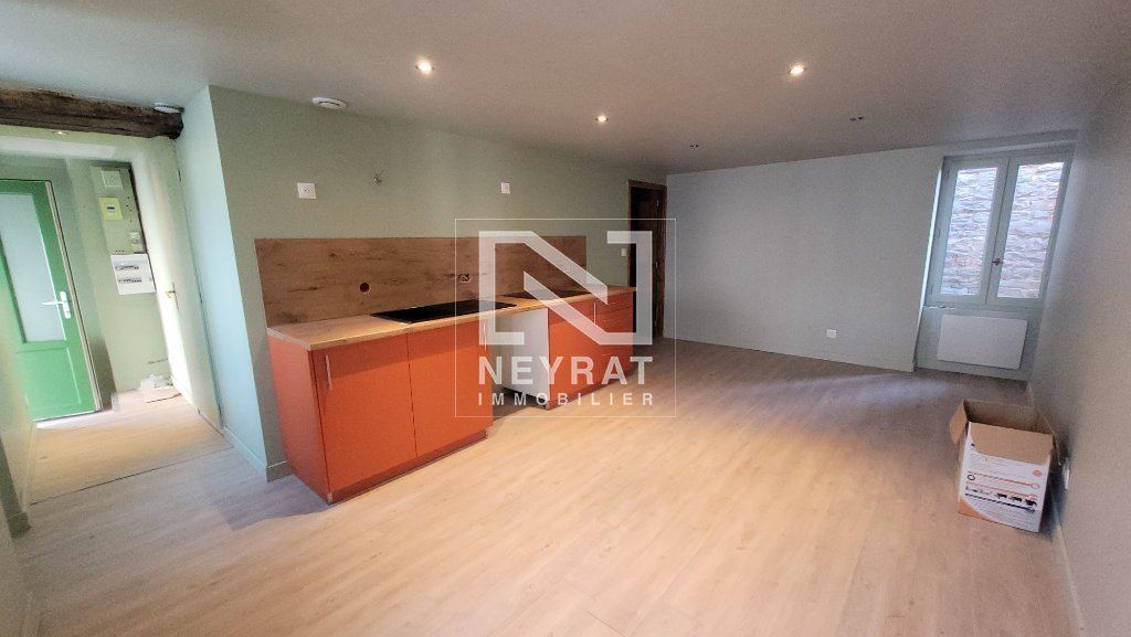 APPARTEMENT T2 - SENNECEY LE GRAND - 31.05 m2 - LOU&Eacute;