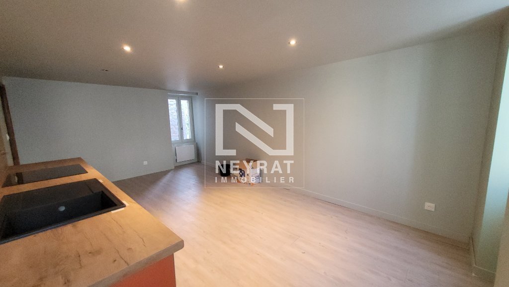 APPARTEMENT T2 - SENNECEY LE GRAND - 31.05 m2 - LOU&Eacute;