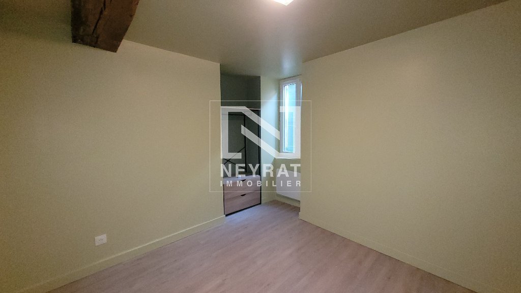 APPARTEMENT T2 - SENNECEY LE GRAND - 31.05 m2 - LOU&Eacute;