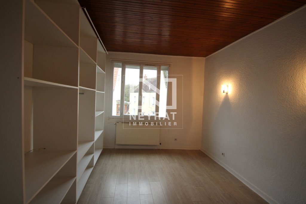 APPARTEMENT T2 A LOUER - ST LEGER SUR DHEUNE - 57.4 m2 - 450�&euro; charges comprises par mois