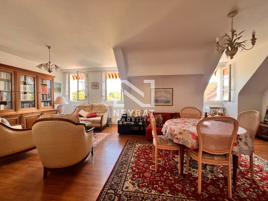 T2 lumineux 67 m  Autun