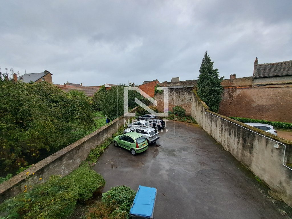 APPARTEMENT T2 A VENDRE - AUTUN - 64.68 m2 - 65 000 €