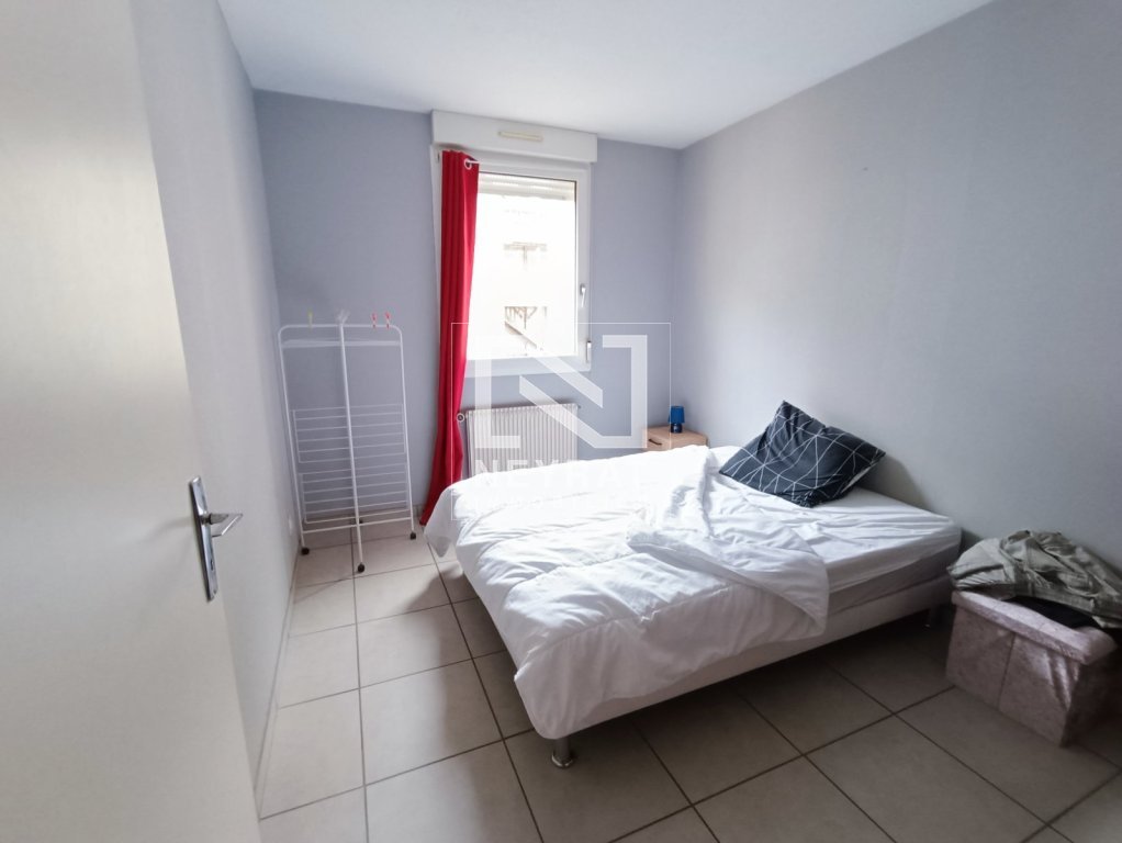 Auxonne centre T2 vendu loué avec cave et garage A VENDRE - AUXONNE - 48.54 m2 - 75 000 &euro;