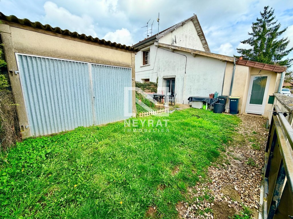 APPARTEMENT T2 A VENDRE - CHAMPFORGEUIL - 58.84 m2 - 79 000 &euro;