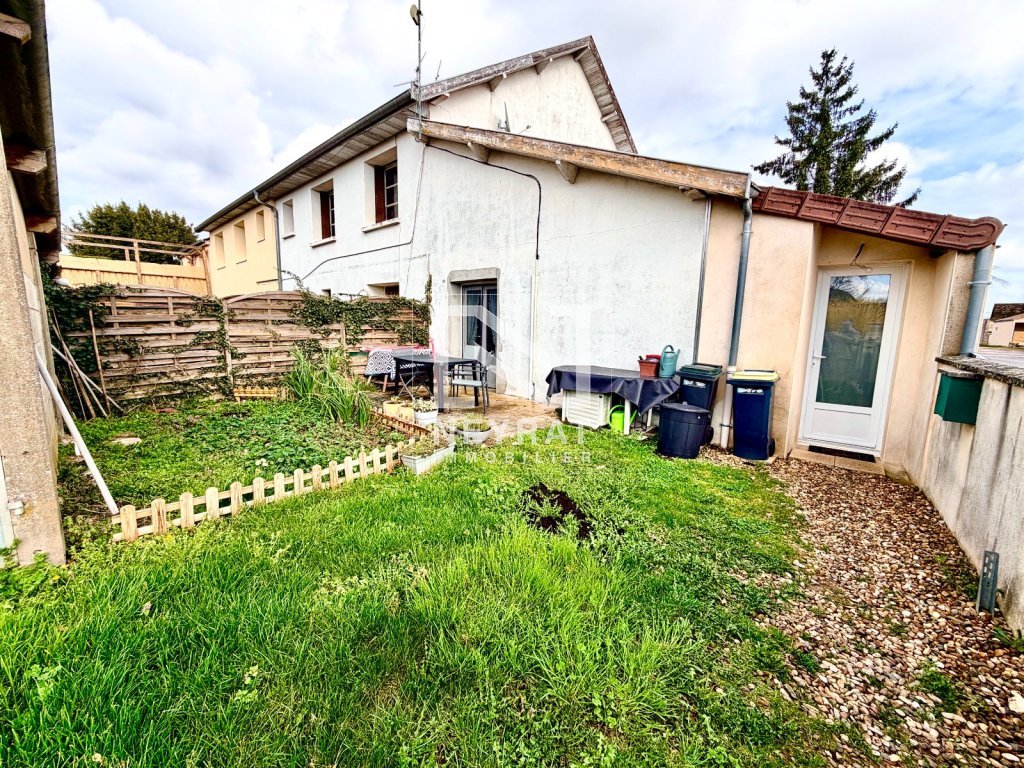 APPARTEMENT T2 A VENDRE - CHAMPFORGEUIL - 58.84 m2 - 79 000 &euro;