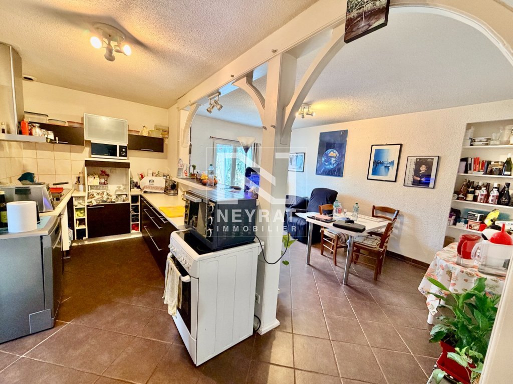 APPARTEMENT T2 A VENDRE - CHAMPFORGEUIL - 58.84 m2 - 79 000 &euro;