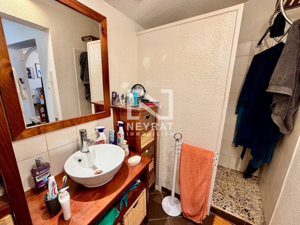 APPARTEMENT T2 A VENDRE - CHAMPFORGEUIL - 58.84 m2 - 79 000 &euro;