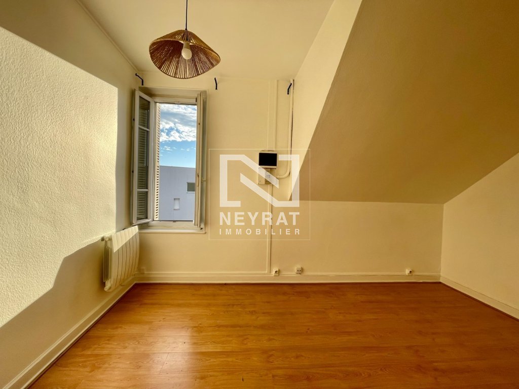 APPARTEMENT T2 - DIJON - 34.71 m2 - 120�000�&euro;