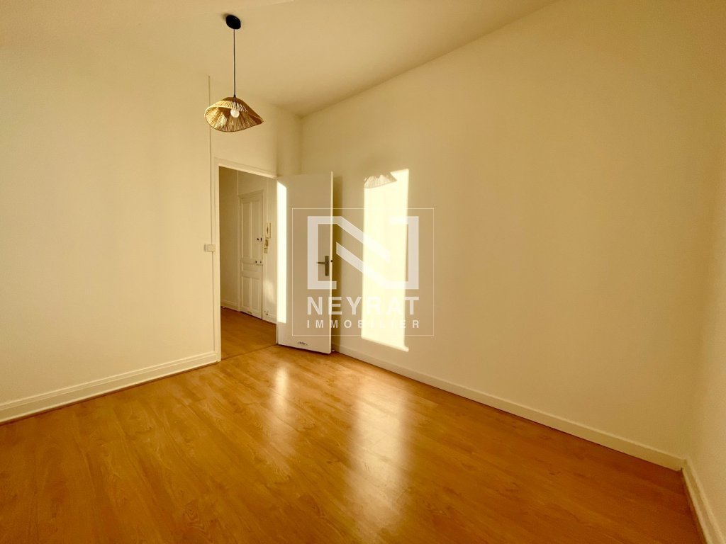 APPARTEMENT T2 - DIJON - 34.71 m2 - 120�000�&euro;