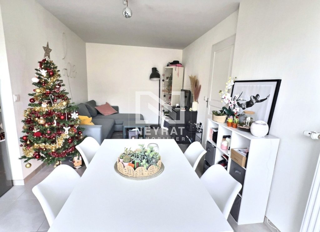 APPARTEMENT TYPE 2 AVEC BALCON ET PARKING - DIJON - 42.3 m2 - 156�200�&euro;