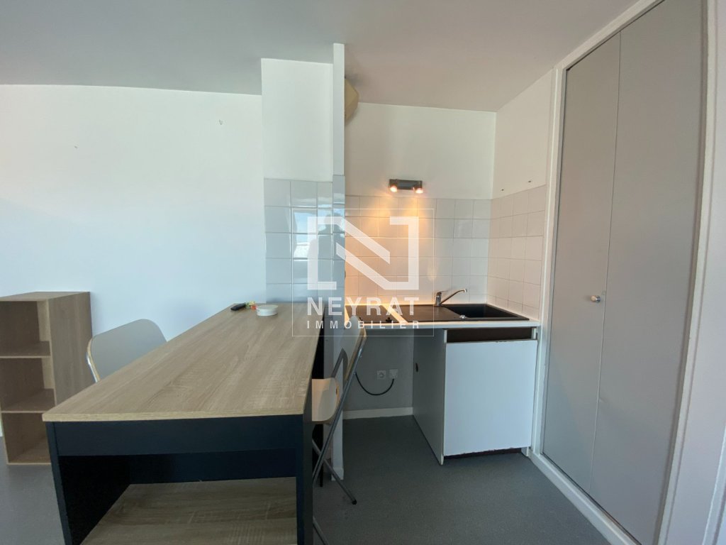 APPARTEMENT T2 A VENDRE - DIJON - 32.1 m2 - 120 000 &euro;