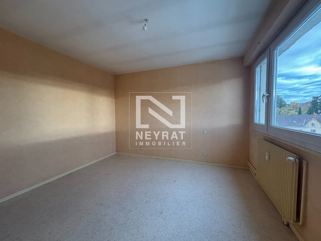 APPARTEMENT T2 - LE CREUSOT - 55.47 m2 - VENDU