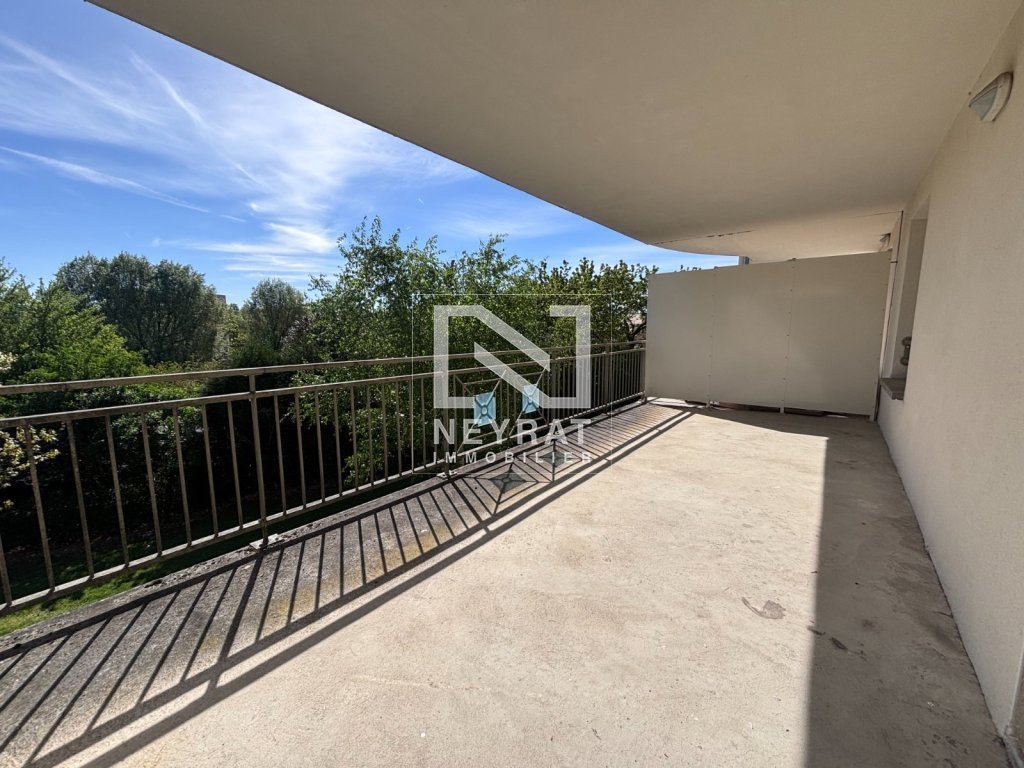APPARTEMENT T2 A VENDRE - LE CREUSOT - 40.95 m2 - 59 000 &euro;