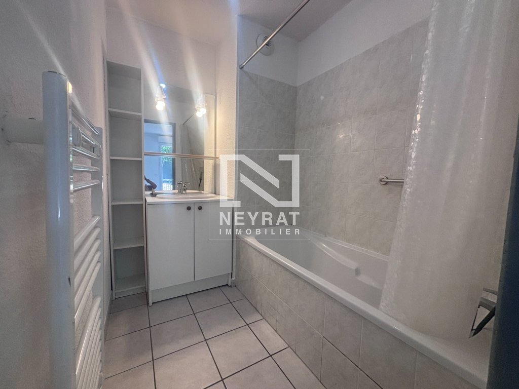 APPARTEMENT T2 A VENDRE - LE CREUSOT - 37.65 m2 - 52 000 &euro;