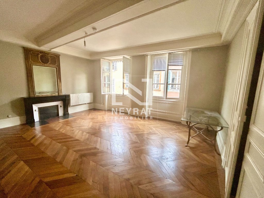 T2 r�nov� situ� au centre-ville de M�con