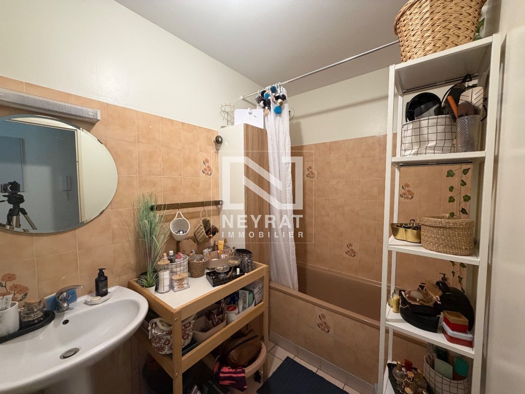 APPARTEMENT T2 A VENDRE - PARAY LE MONIAL - 54.35 m2 - 131 000 &euro;