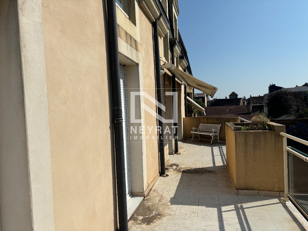 APPARTEMENT T3 A LOUER - AUTUN - 73.54 m2 - 660 &euro; charges comprises par mois