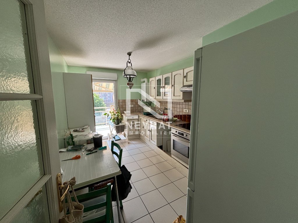 APPARTEMENT T3 A LOUER - AUTUN - 73.54 m2 - 660 &euro; charges comprises par mois