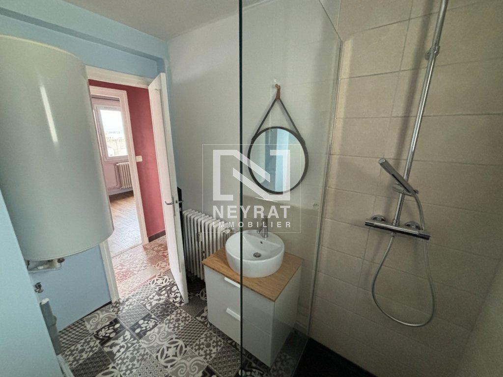 APPARTEMENT T3 A LOUER - AUTUN - 57 m2 - 570 &euro; charges comprises par mois