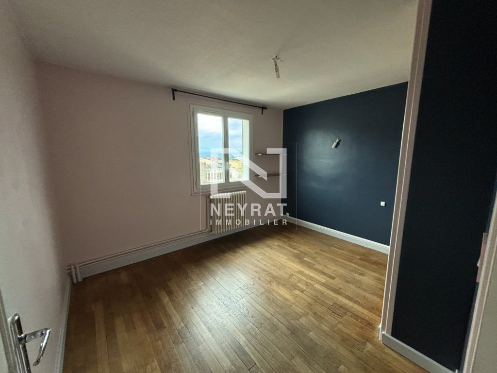 APPARTEMENT T3 A LOUER - AUTUN - 57 m2 - 570 &euro; charges comprises par mois