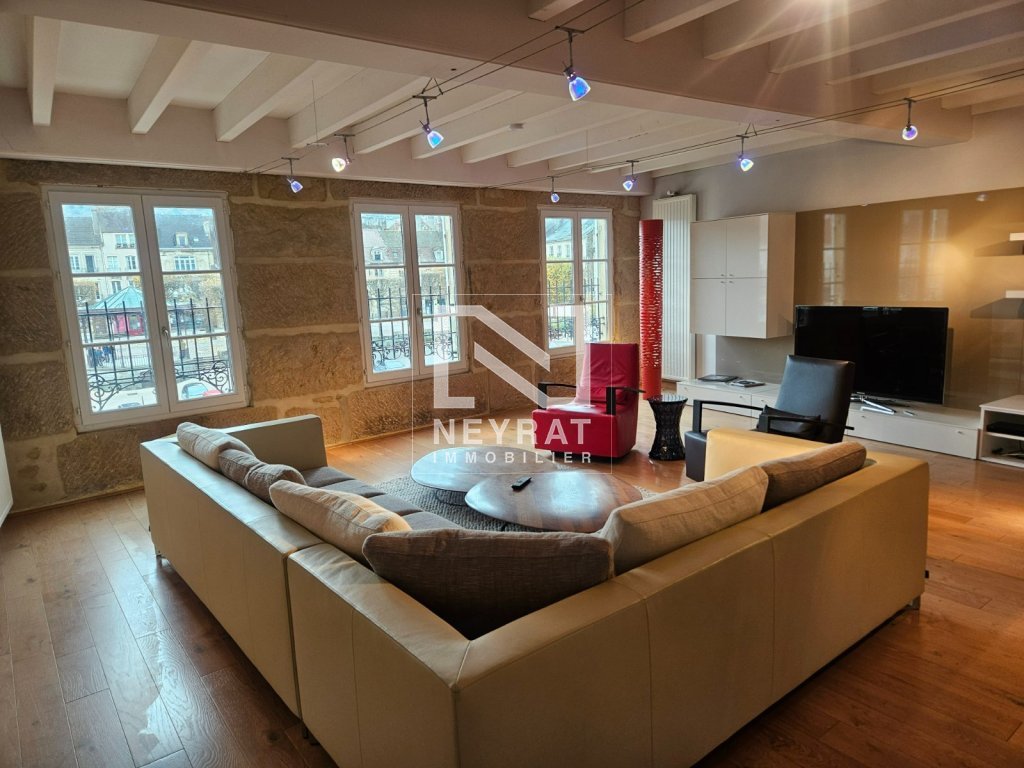 T3 meubl 107 m  Autun